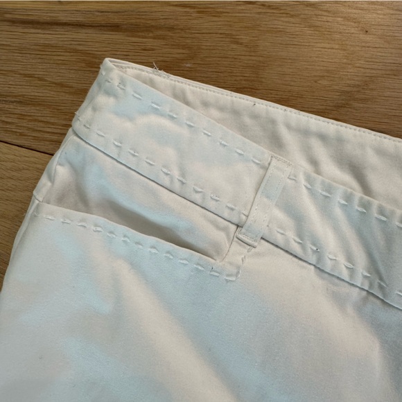 Claudia Ev White Summer Cropped Capri - Picture 4 of 9